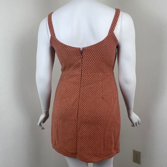 First Monday Lollypop Swiss Dot Size L Knit Cut Out Retro Sheath NEW Mini Dress - Picture 12 of 16